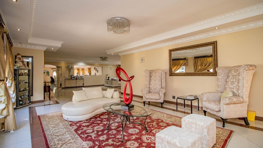 4 Bedroom Property for Sale in Lakefield Gauteng