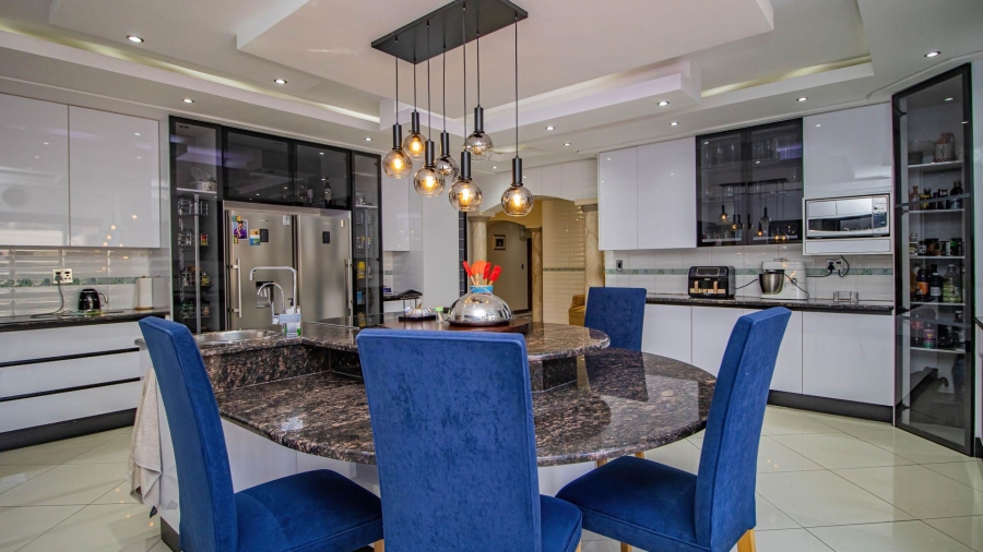 4 Bedroom Property for Sale in Lakefield Gauteng