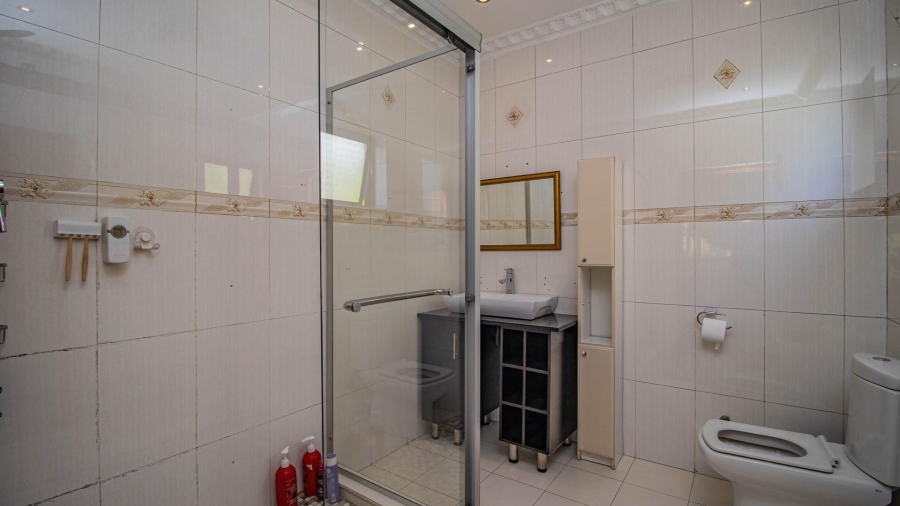 4 Bedroom Property for Sale in Lakefield Gauteng