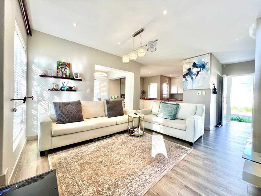 To Let 3 Bedroom Property for Rent in Wendywood Gauteng