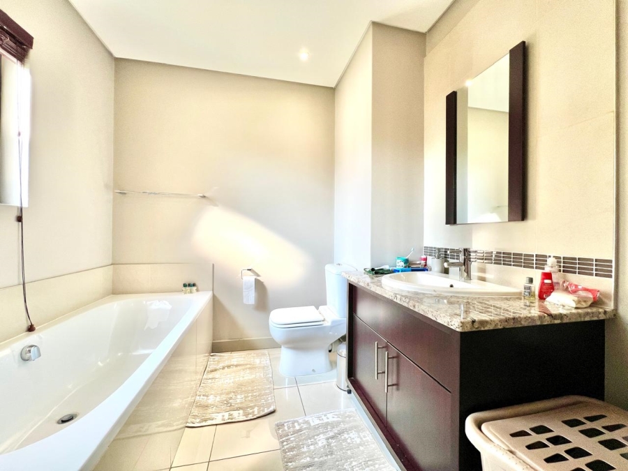 To Let 3 Bedroom Property for Rent in Wendywood Gauteng