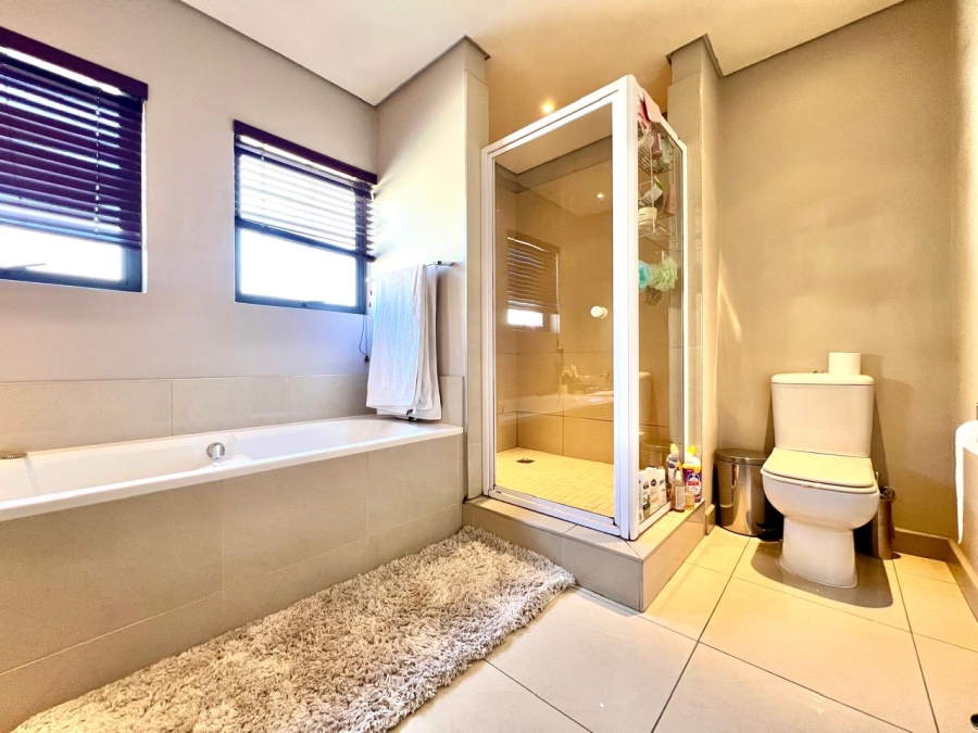 To Let 3 Bedroom Property for Rent in Wendywood Gauteng