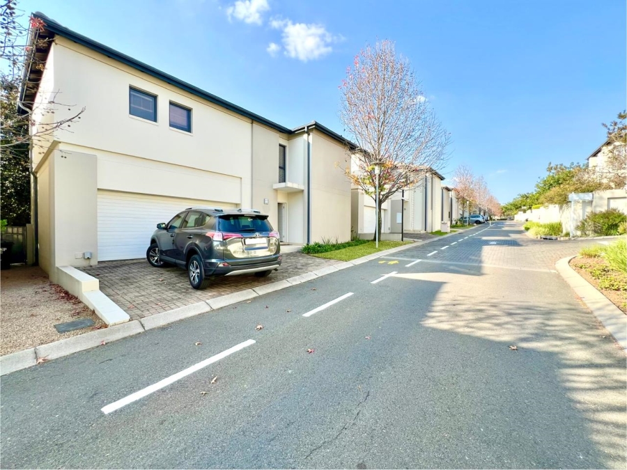 To Let 3 Bedroom Property for Rent in Wendywood Gauteng