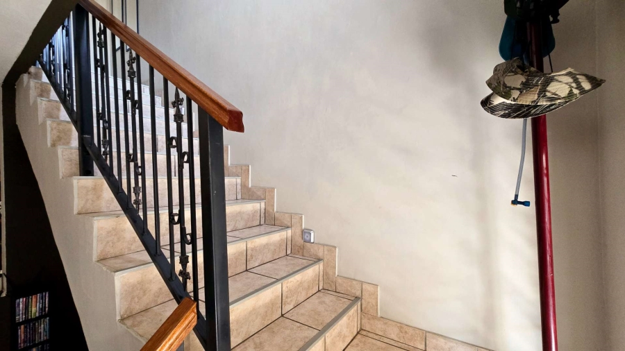 2 Bedroom Property for Sale in Pretorius Park Gauteng