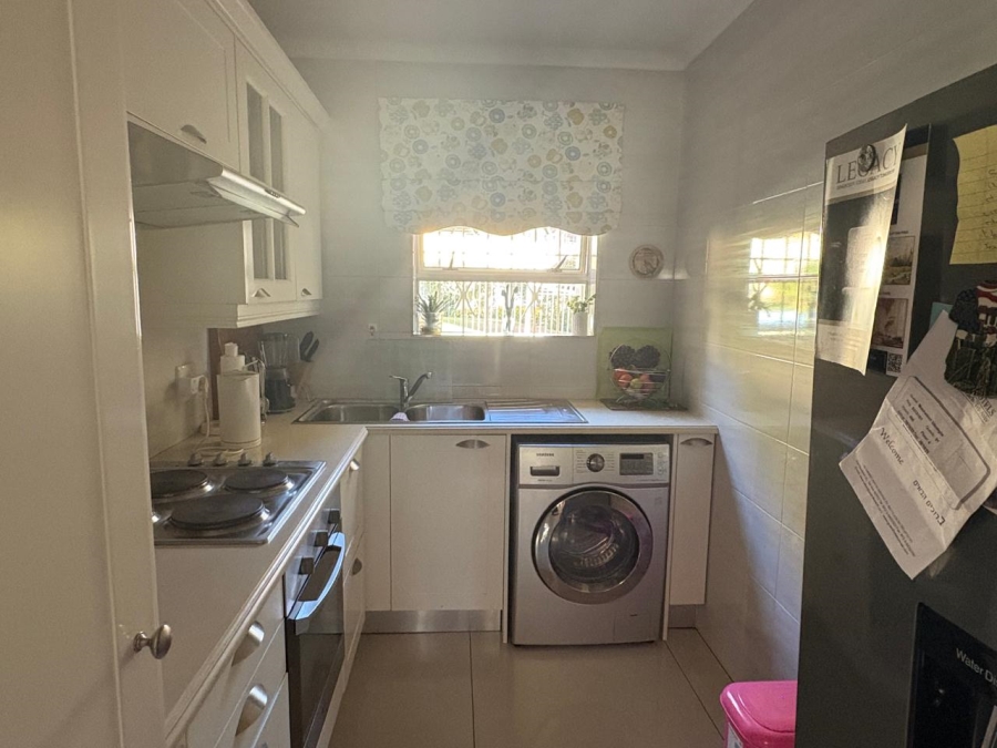 2 Bedroom Property for Sale in Morningside Gauteng