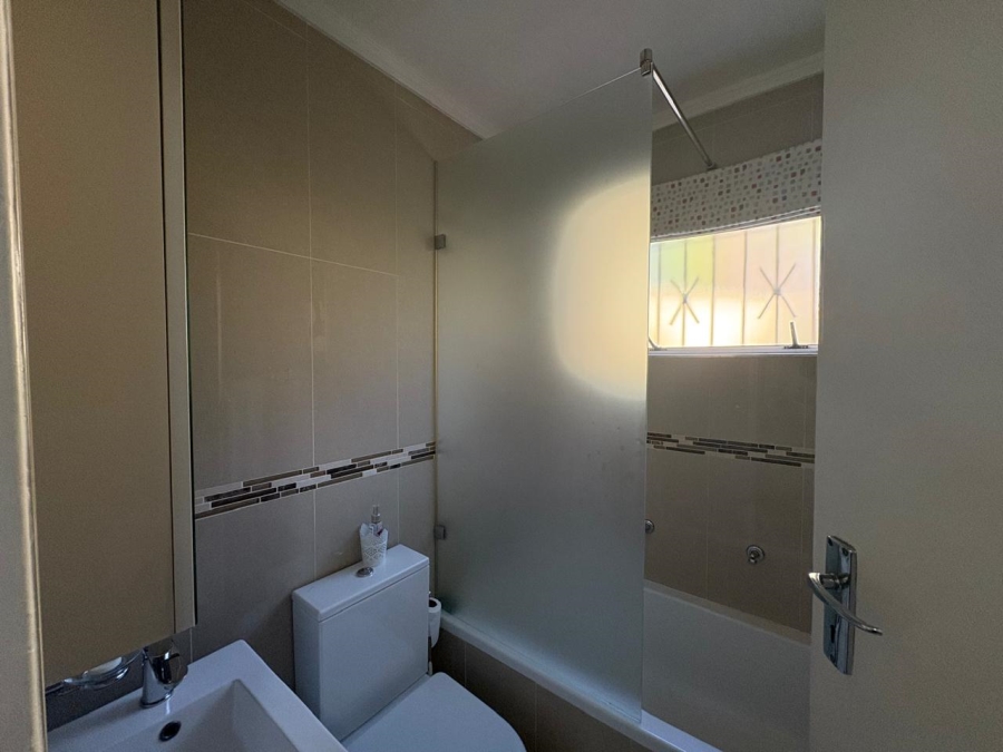 2 Bedroom Property for Sale in Morningside Gauteng