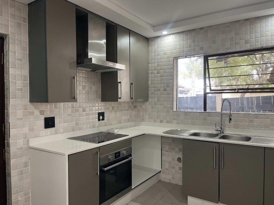 3 Bedroom Property for Sale in Fourways Gauteng
