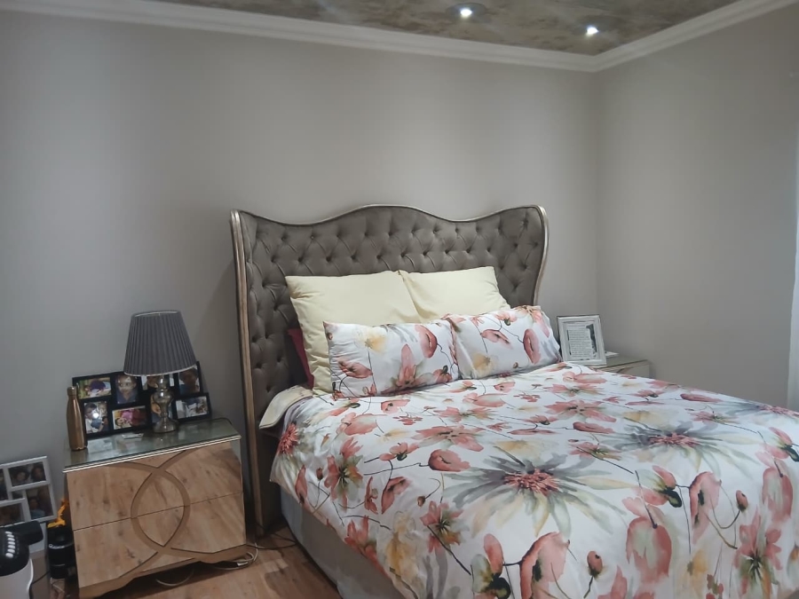 To Let 2 Bedroom Property for Rent in Comet Gauteng