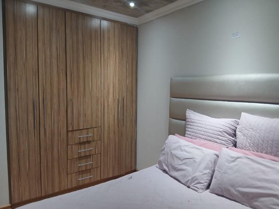 To Let 2 Bedroom Property for Rent in Comet Gauteng