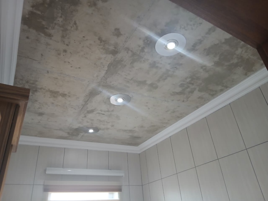 To Let 2 Bedroom Property for Rent in Comet Gauteng