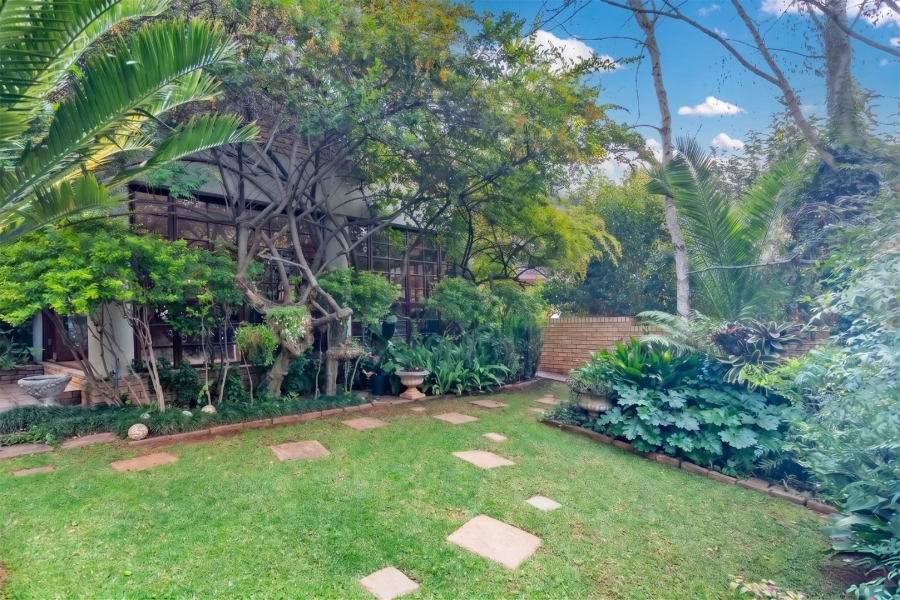 4 Bedroom Property for Sale in Helderkruin Gauteng