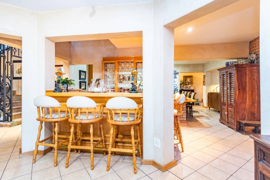 4 Bedroom Property for Sale in Helderkruin Gauteng