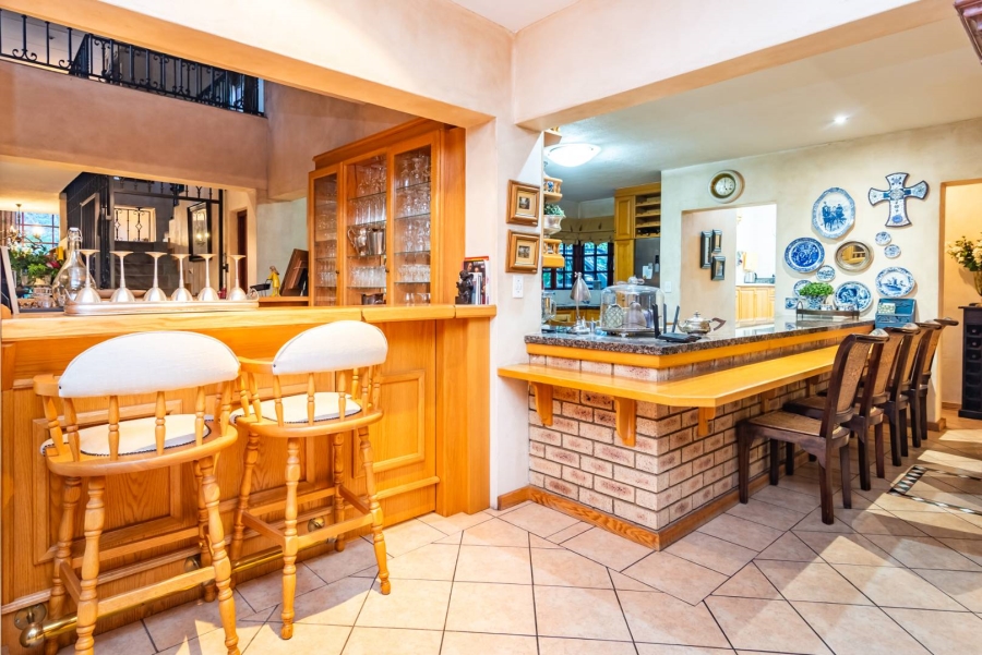 4 Bedroom Property for Sale in Helderkruin Gauteng