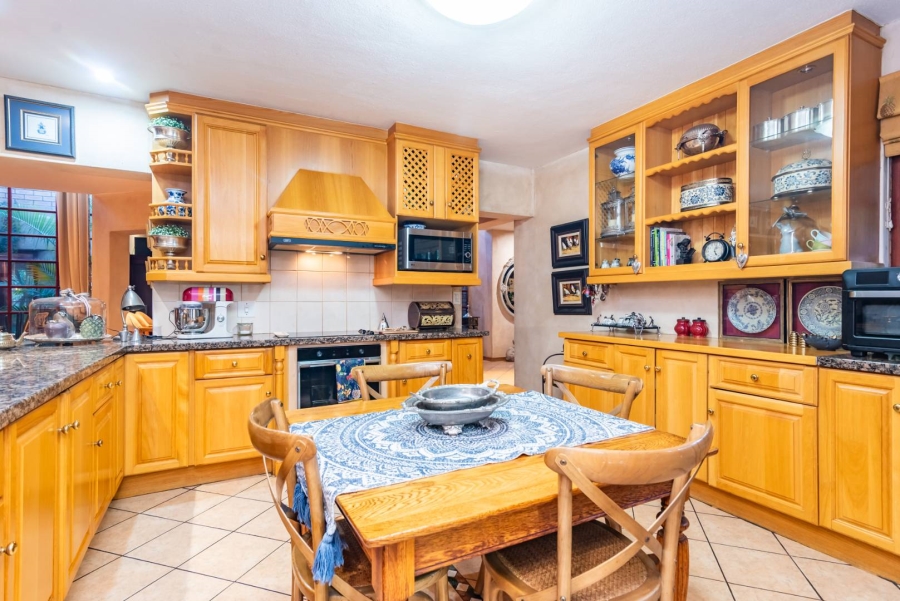 4 Bedroom Property for Sale in Helderkruin Gauteng