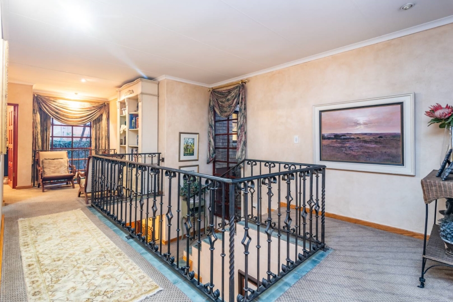 4 Bedroom Property for Sale in Helderkruin Gauteng