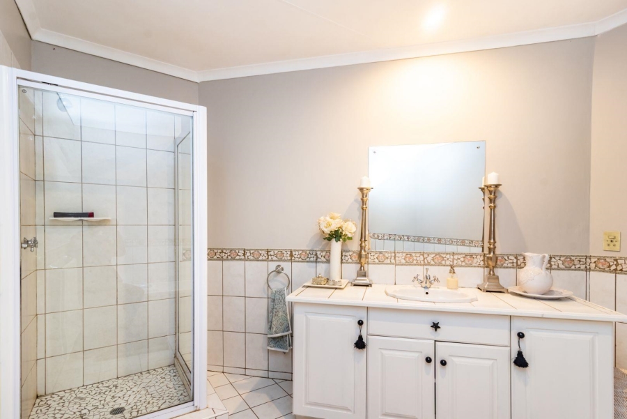 4 Bedroom Property for Sale in Helderkruin Gauteng