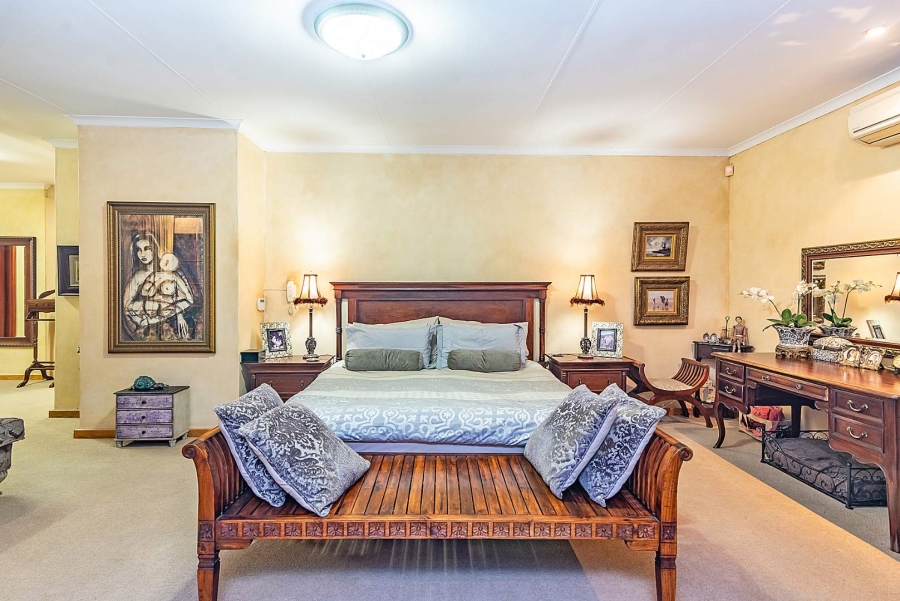 4 Bedroom Property for Sale in Helderkruin Gauteng