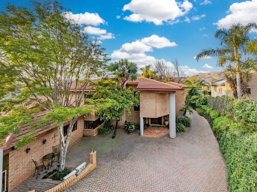 4 Bedroom Property for Sale in Helderkruin Gauteng