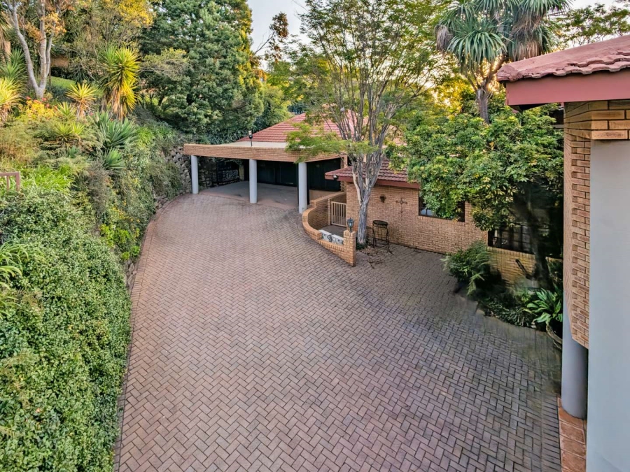 4 Bedroom Property for Sale in Helderkruin Gauteng