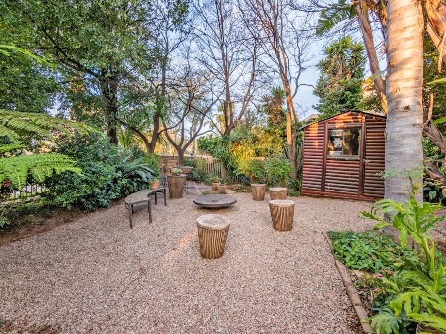 4 Bedroom Property for Sale in Helderkruin Gauteng