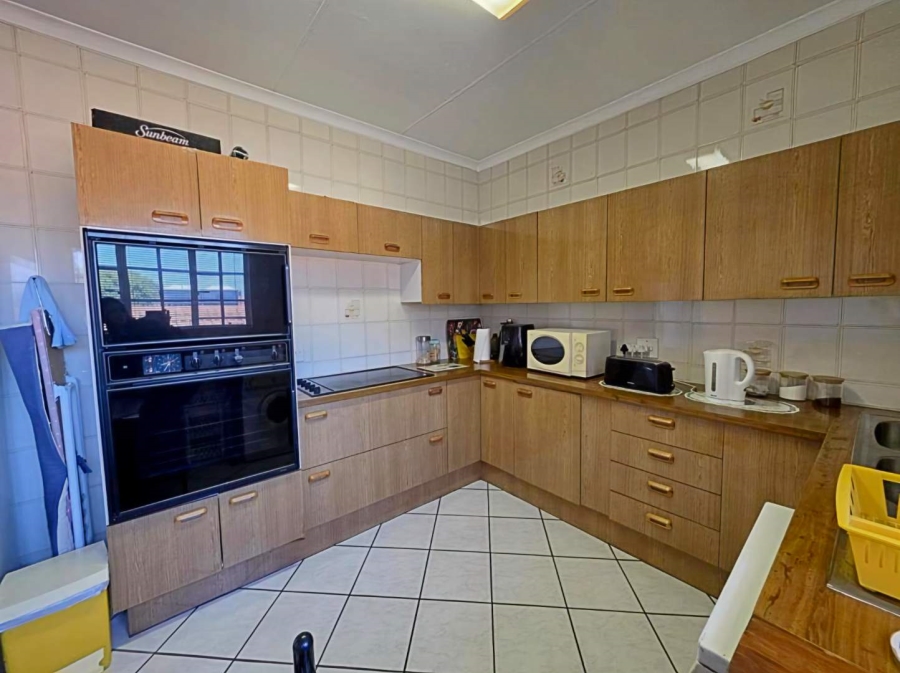 3 Bedroom Property for Sale in New Redruth Gauteng