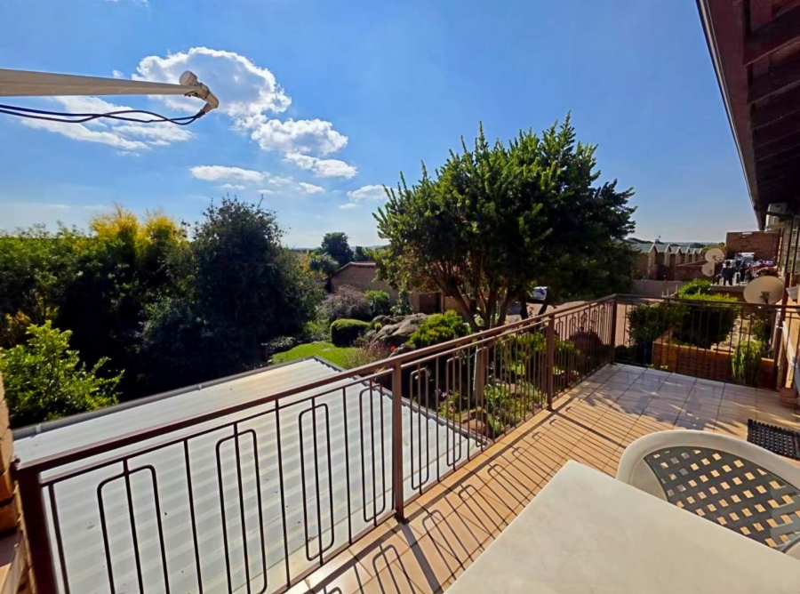 3 Bedroom Property for Sale in New Redruth Gauteng