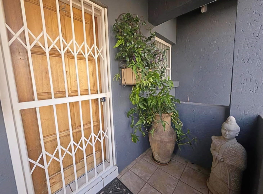 3 Bedroom Property for Sale in New Redruth Gauteng