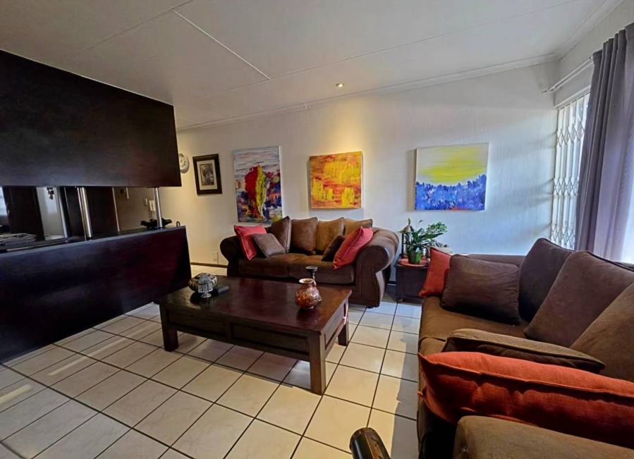 3 Bedroom Property for Sale in New Redruth Gauteng