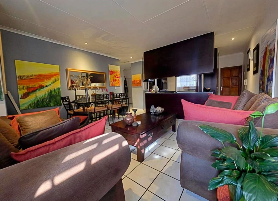 3 Bedroom Property for Sale in New Redruth Gauteng
