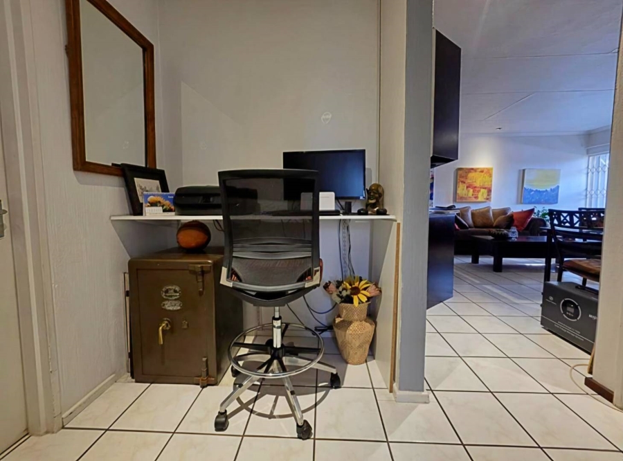 3 Bedroom Property for Sale in New Redruth Gauteng