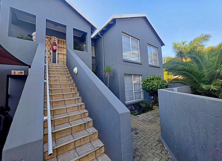 3 Bedroom Property for Sale in New Redruth Gauteng