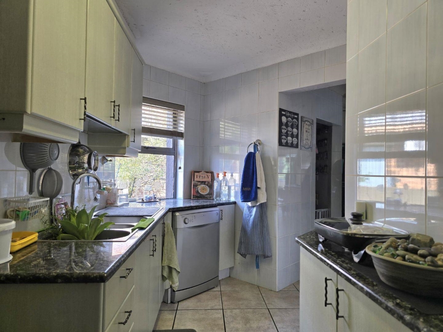 5 Bedroom Property for Sale in Meyersdal Gauteng