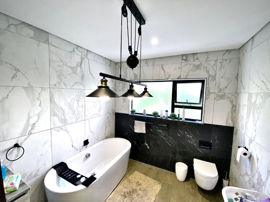 5 Bedroom Property for Sale in Montana Gauteng