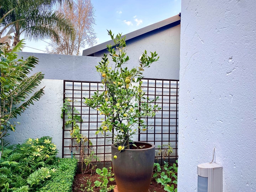5 Bedroom Property for Sale in Montana Gauteng