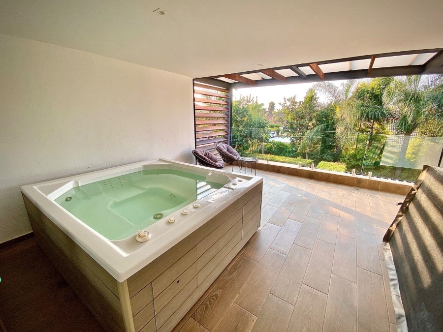 5 Bedroom Property for Sale in Montana Gauteng