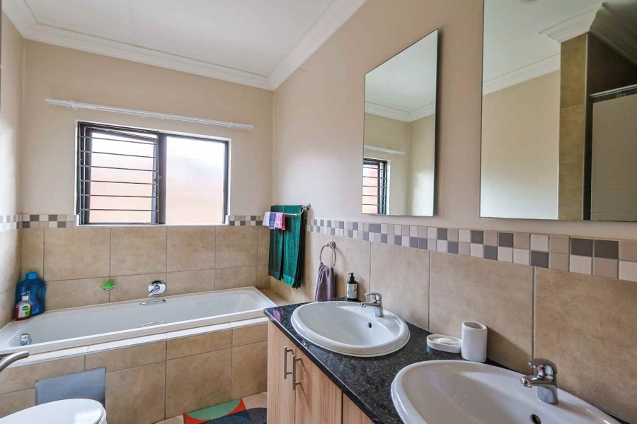 3 Bedroom Property for Sale in Equestria Gauteng