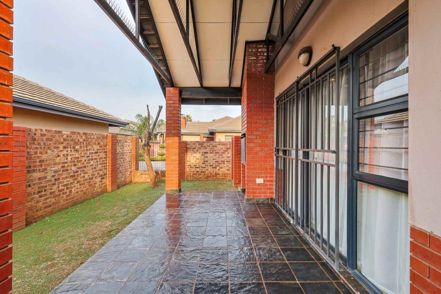3 Bedroom Property for Sale in Equestria Gauteng
