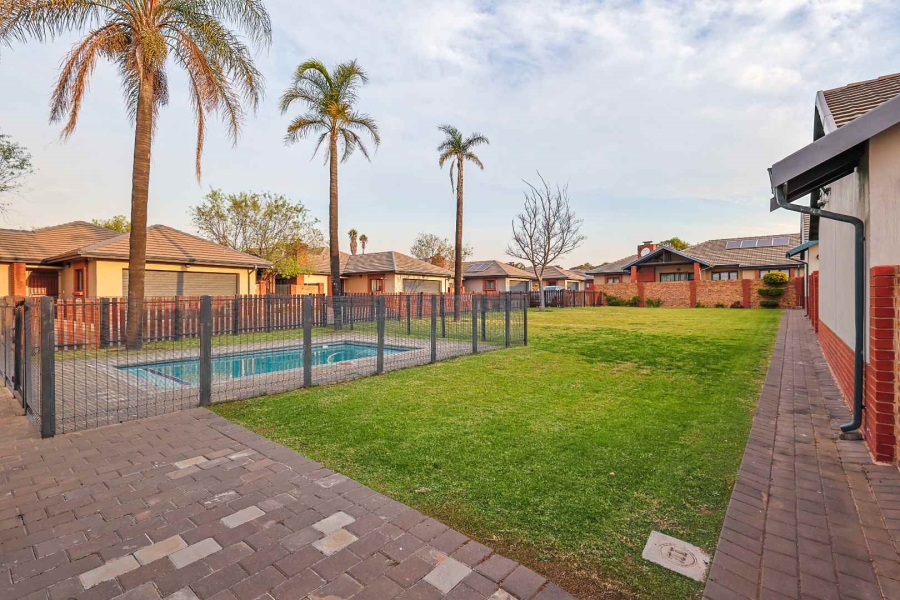 3 Bedroom Property for Sale in Equestria Gauteng
