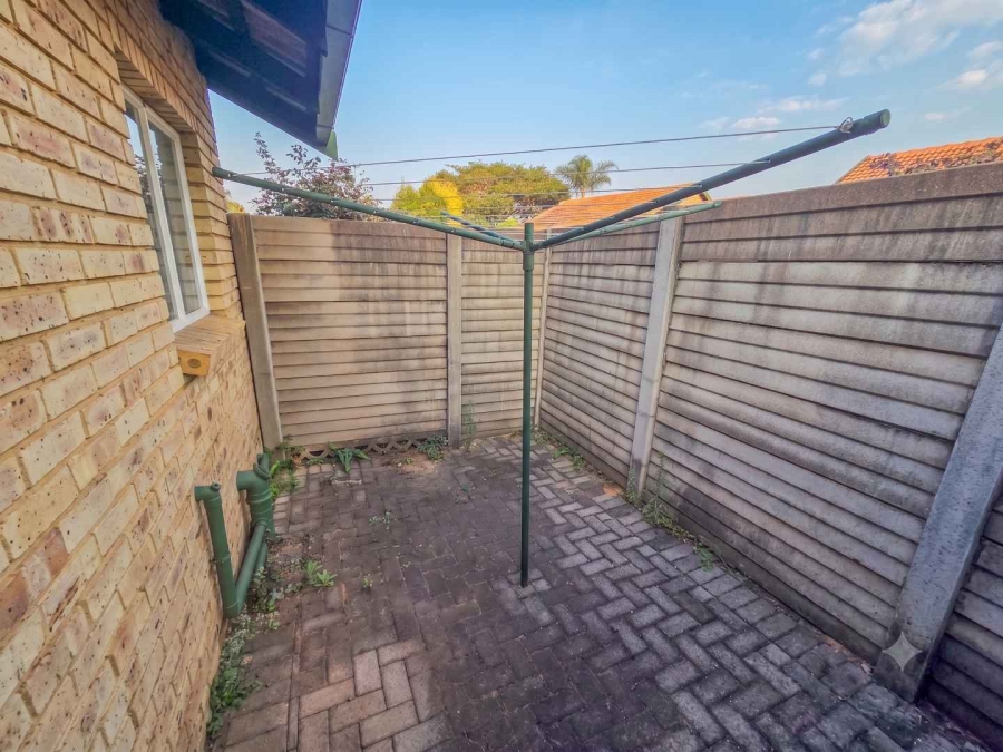 2 Bedroom Property for Sale in Die Wilgers Gauteng