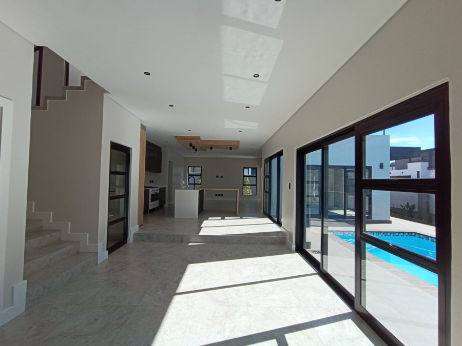 4 Bedroom Property for Sale in Midstream Estate Gauteng