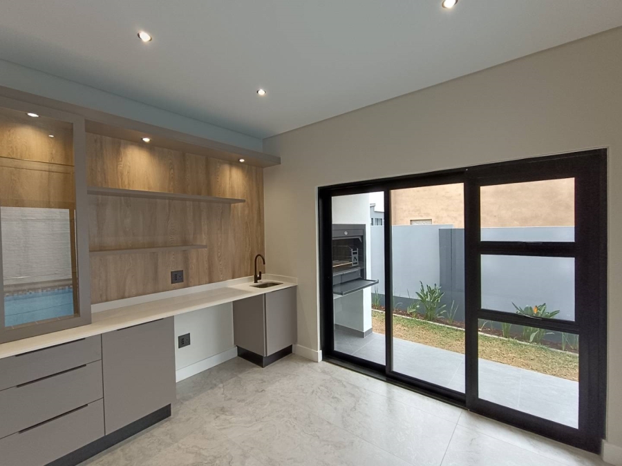 4 Bedroom Property for Sale in Midstream Estate Gauteng