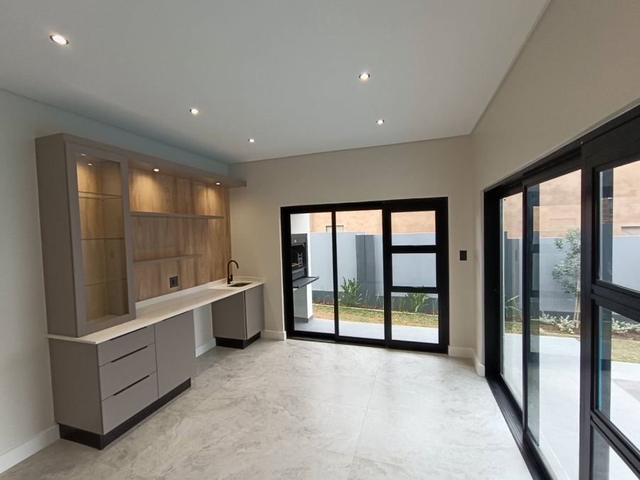 4 Bedroom Property for Sale in Midstream Estate Gauteng