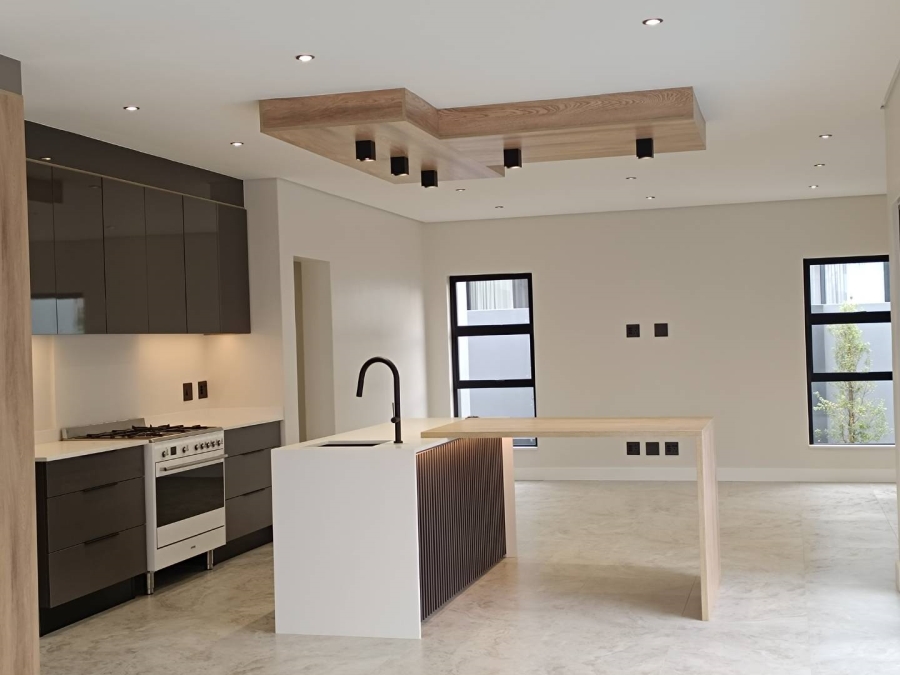 4 Bedroom Property for Sale in Midstream Estate Gauteng