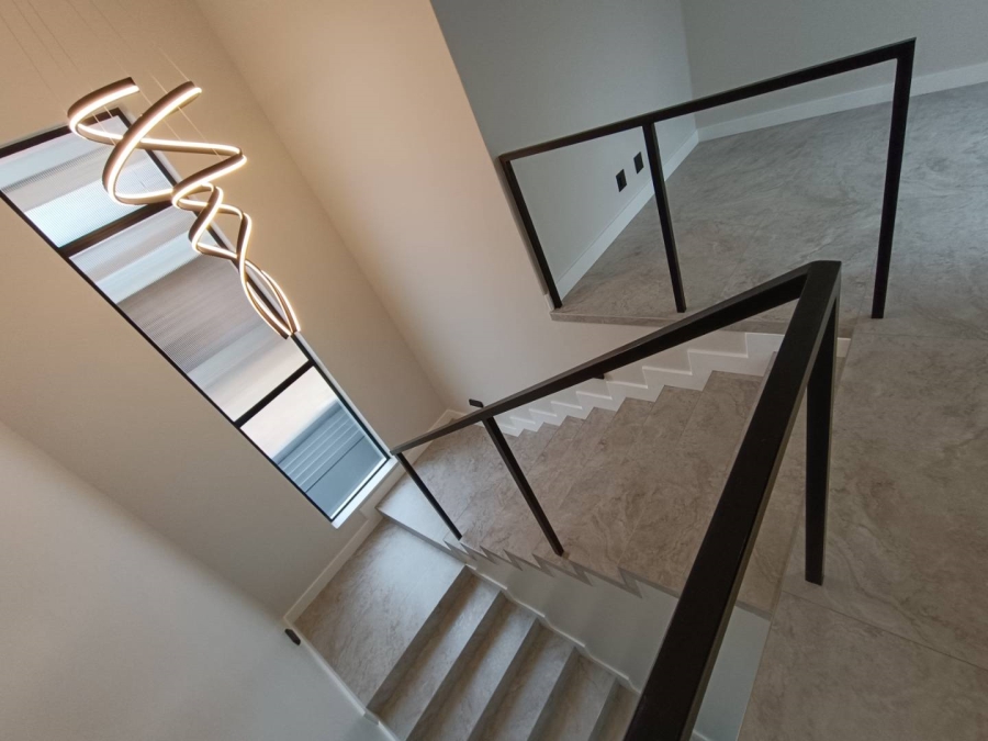 4 Bedroom Property for Sale in Midstream Estate Gauteng