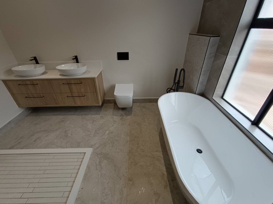 4 Bedroom Property for Sale in Midstream Estate Gauteng