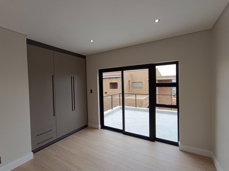 4 Bedroom Property for Sale in Midstream Estate Gauteng