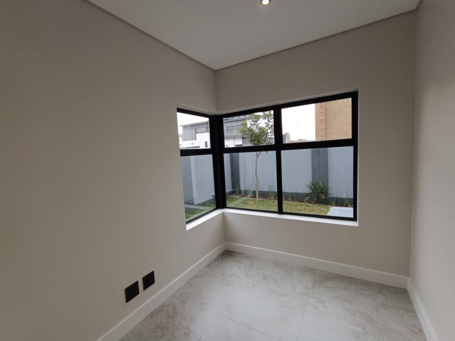 4 Bedroom Property for Sale in Midstream Estate Gauteng