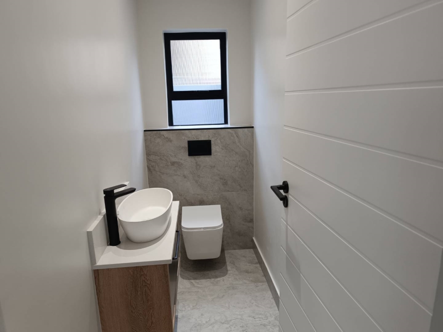 4 Bedroom Property for Sale in Midstream Estate Gauteng