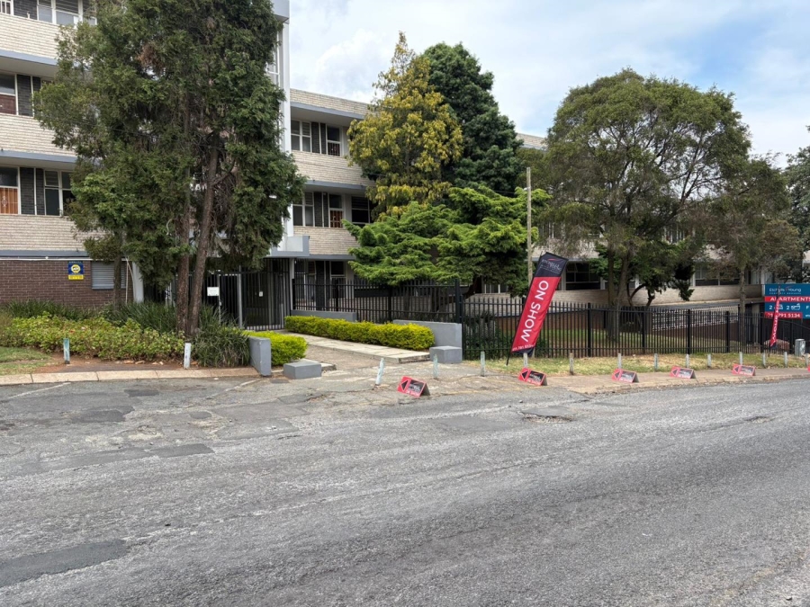 To Let 2 Bedroom Property for Rent in Constantia Kloof Gauteng