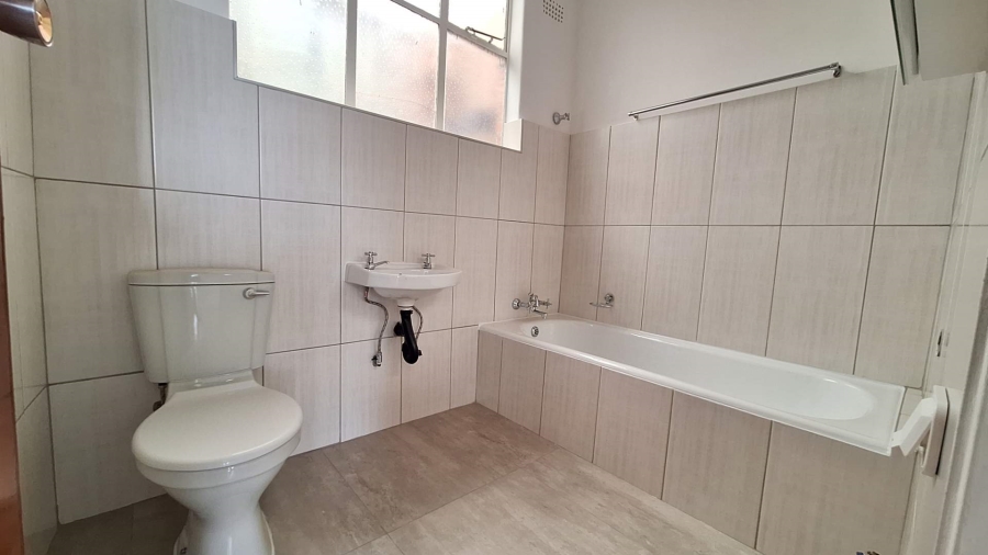 To Let 2 Bedroom Property for Rent in Constantia Kloof Gauteng